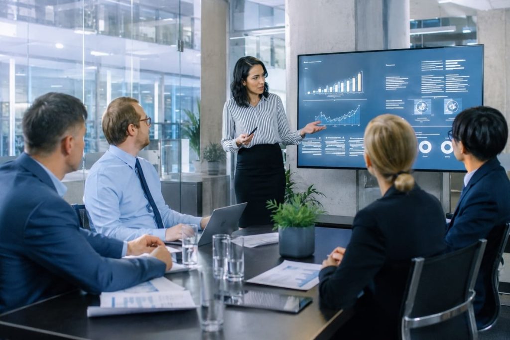 How Business Management Consulting Firms Can Revolutionize Your Operations